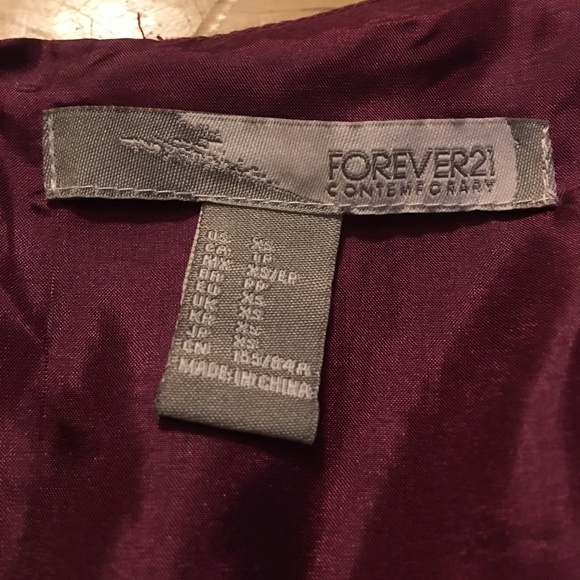 Burgundy dress - Picture 4 of 6